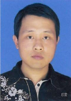 夕阳下的纸飞机