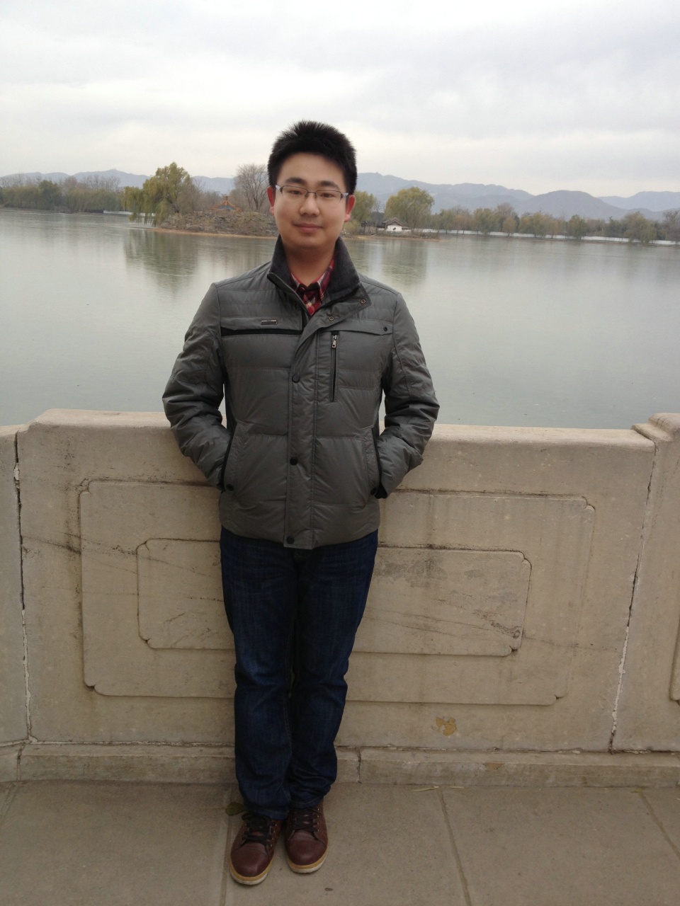 努力寻找另一半