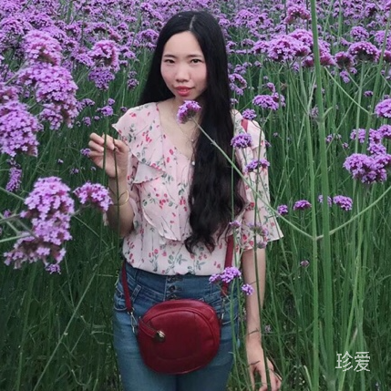 爬上屋頂看星星