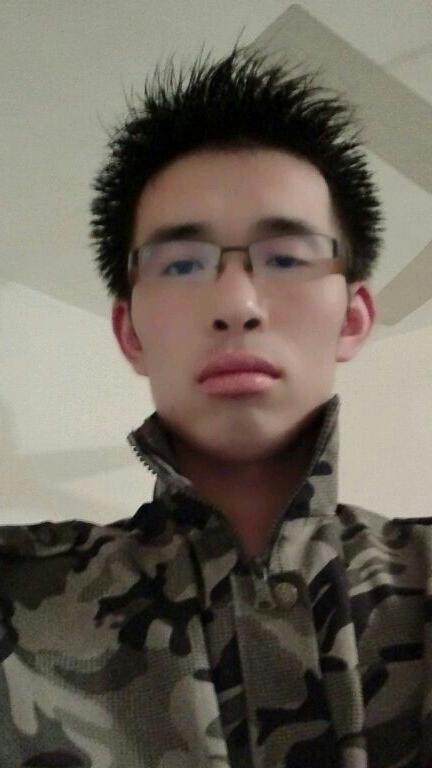 李宇亮