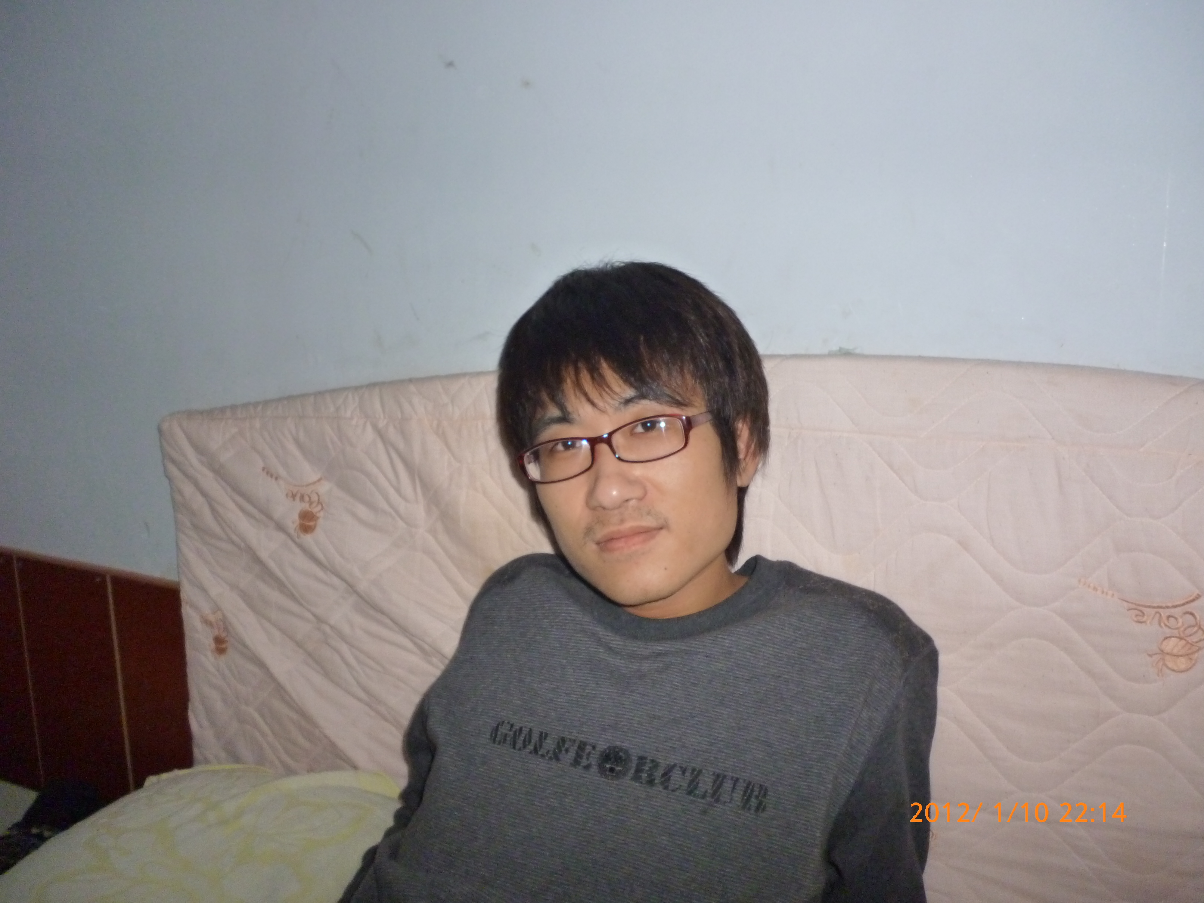 誰許誰╰天荒、