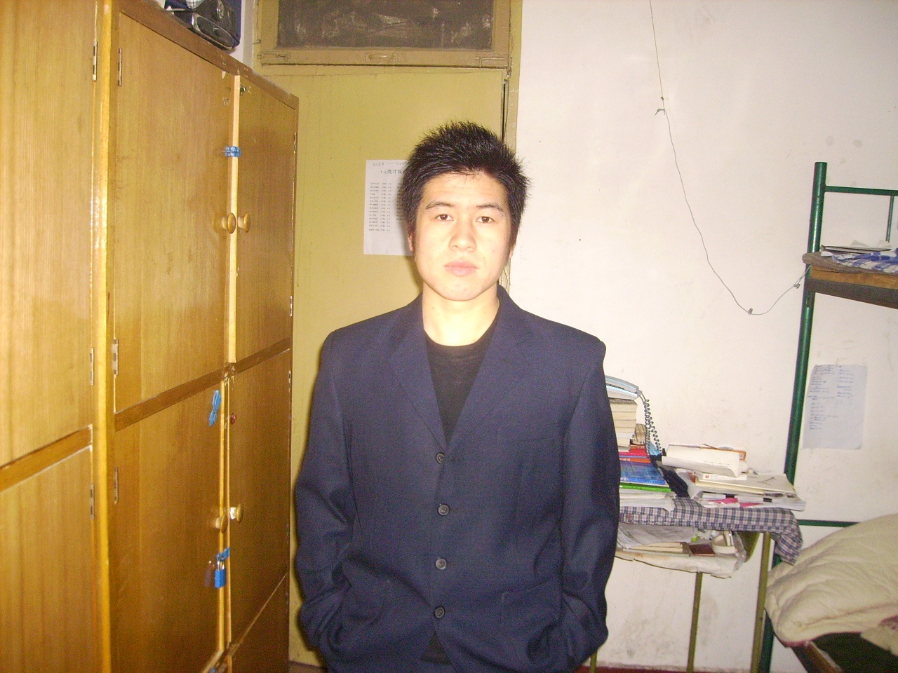 金發(fā)左輪槍