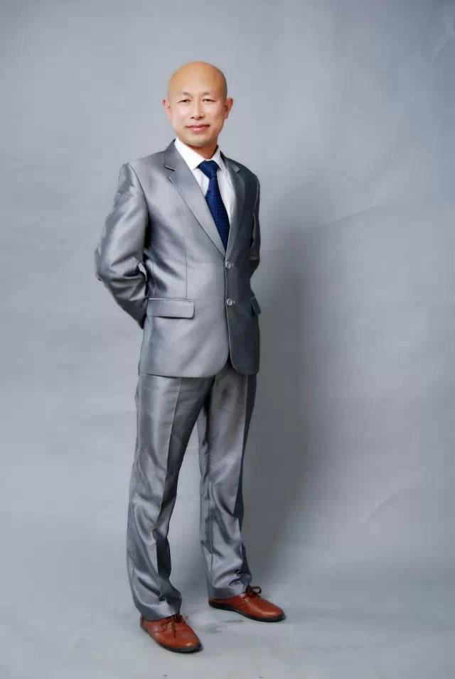 主持人服务中心