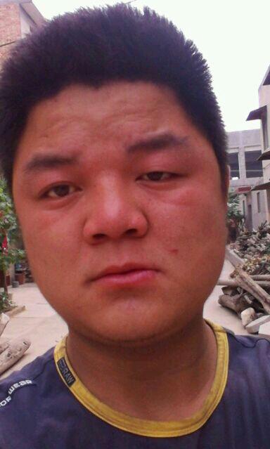 安静小男人