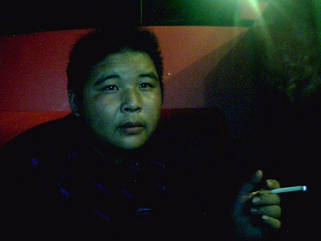 丫头丶天亮说晚安