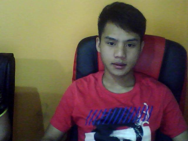 在等你的出現！