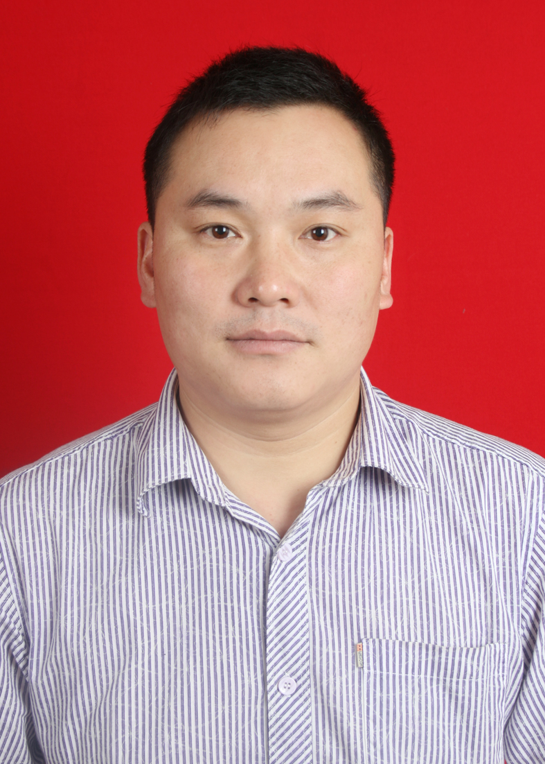 群众文化工作者