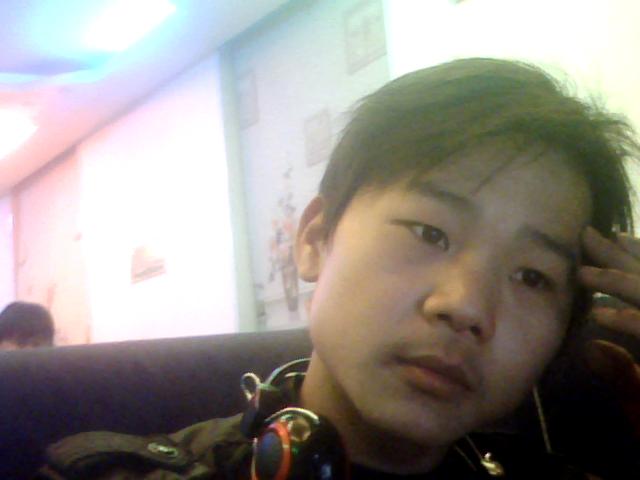 淚、深宵偷拜月光