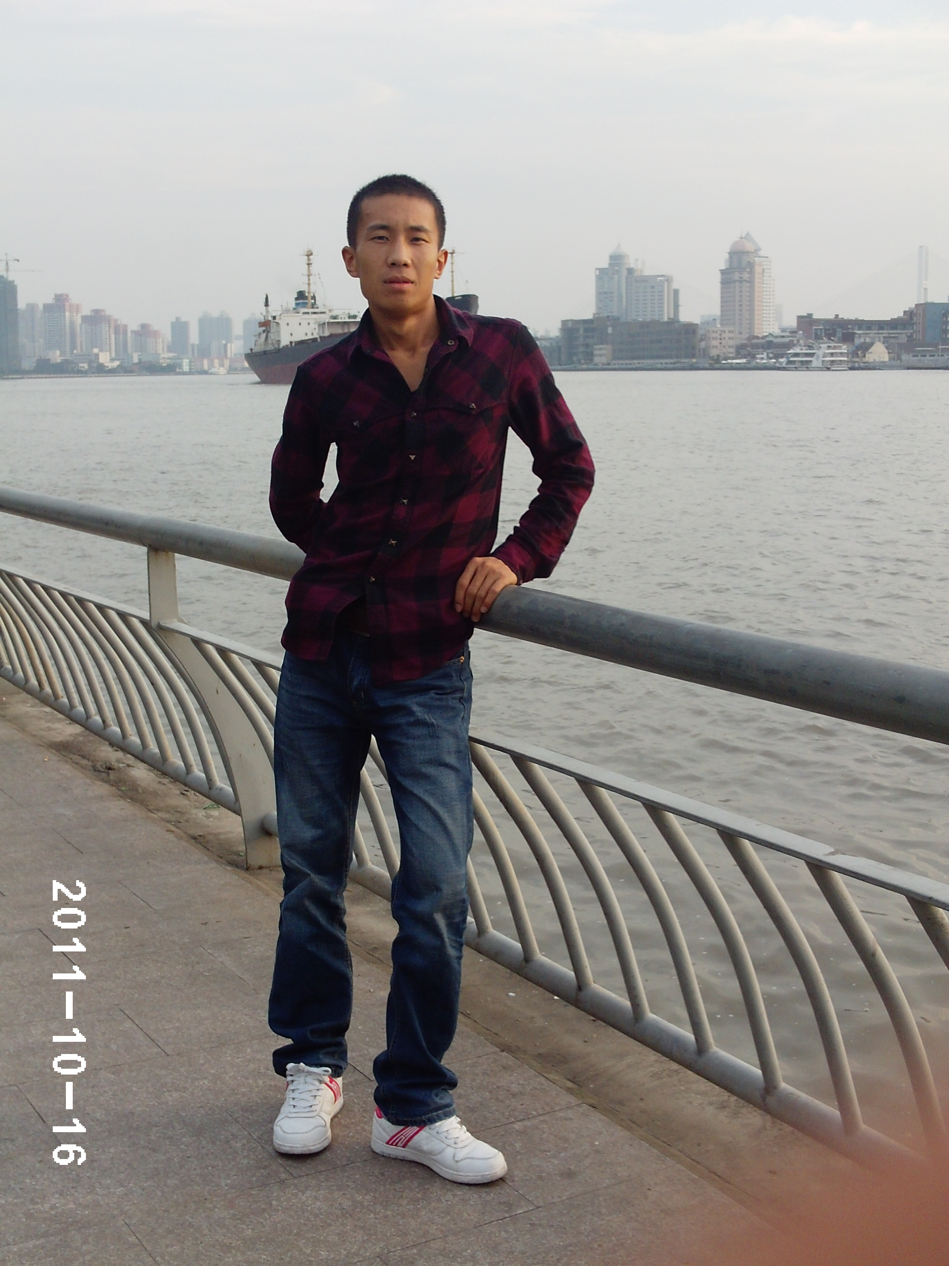  「 靠普 青年 」