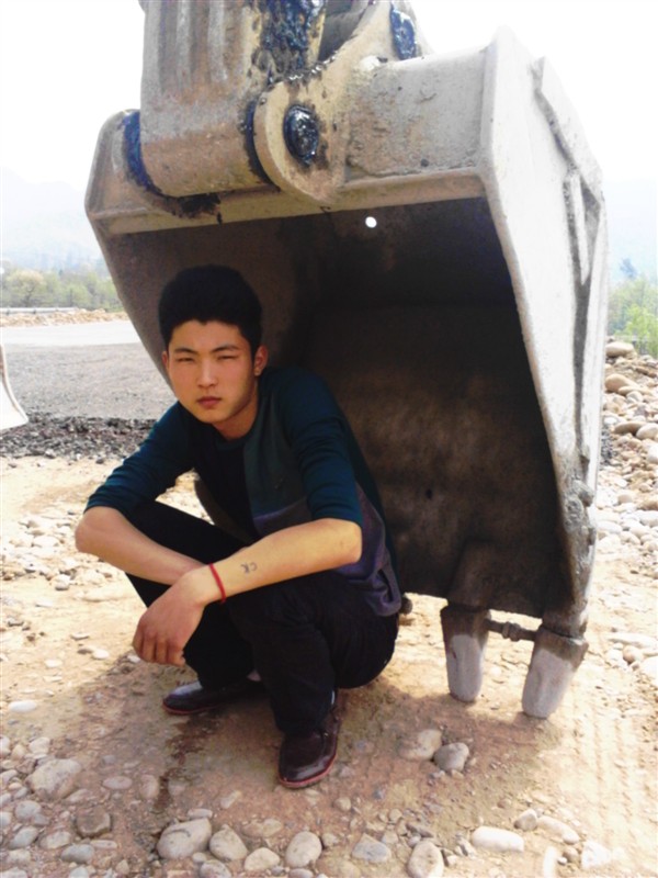 ╰︶ 毒丶吸生命