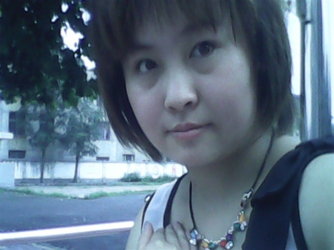 躲到安静的角落