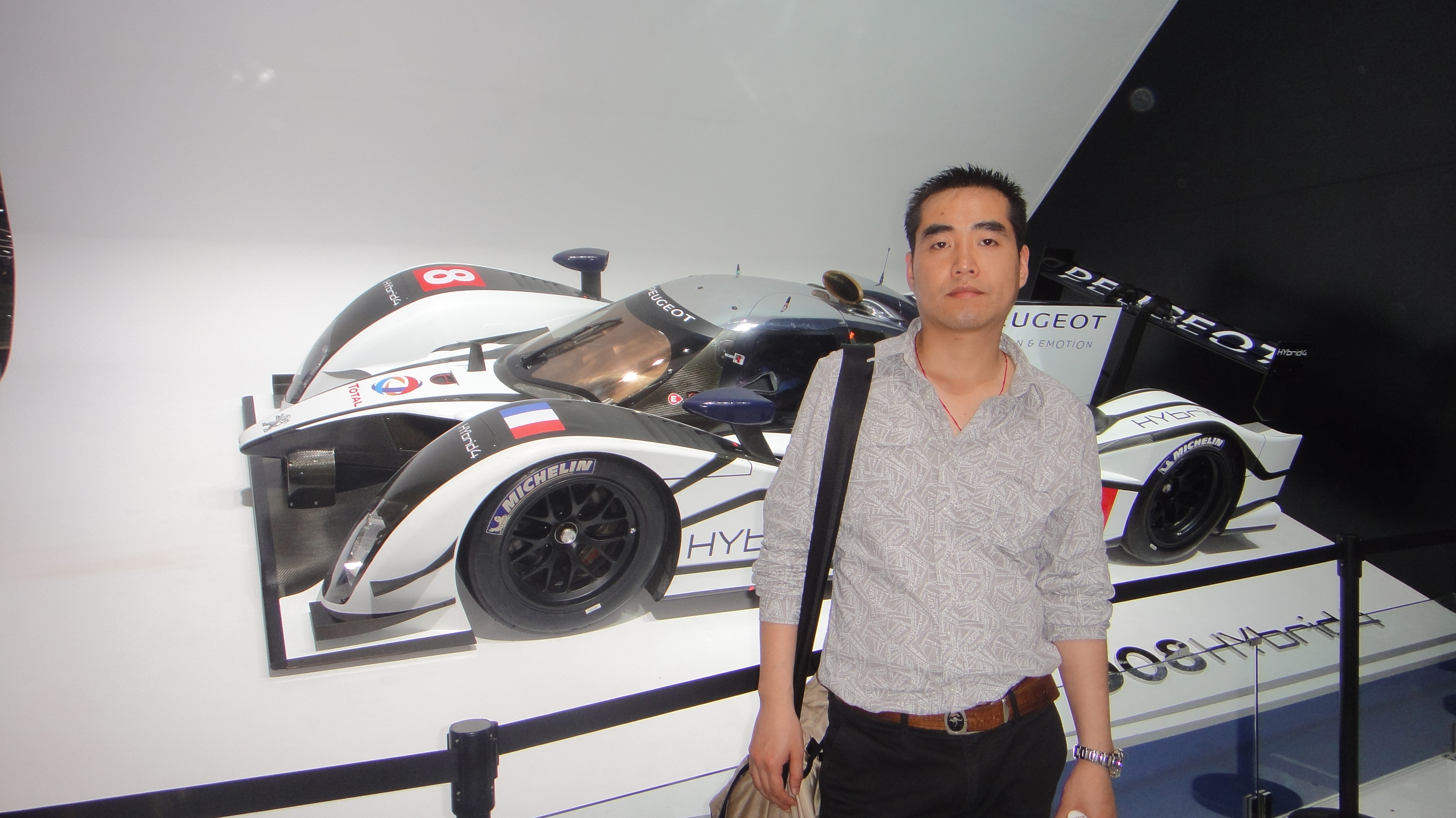 歲月無情人有情