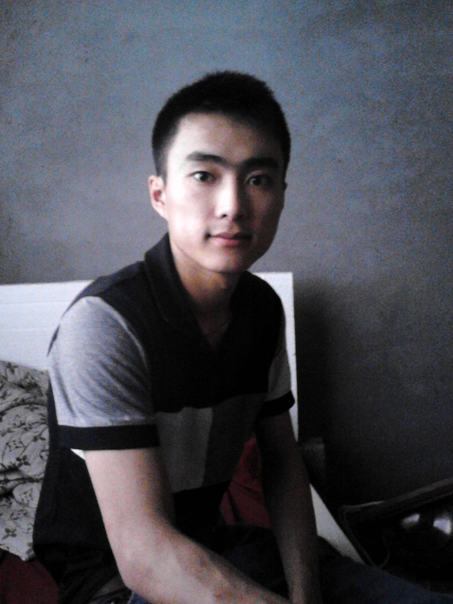 等待缘分中的他