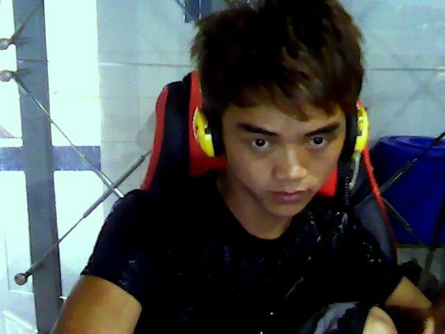 •    戳小林  •