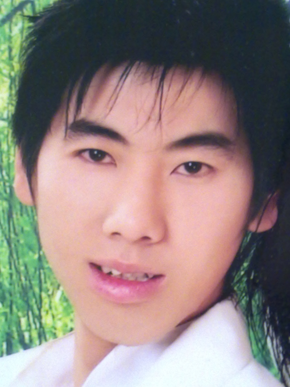 小妞，先來啵一個