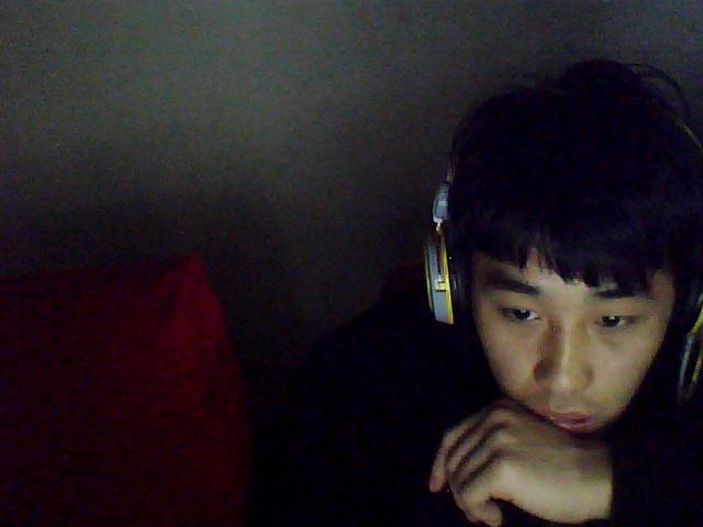 陽光下綻放堅強