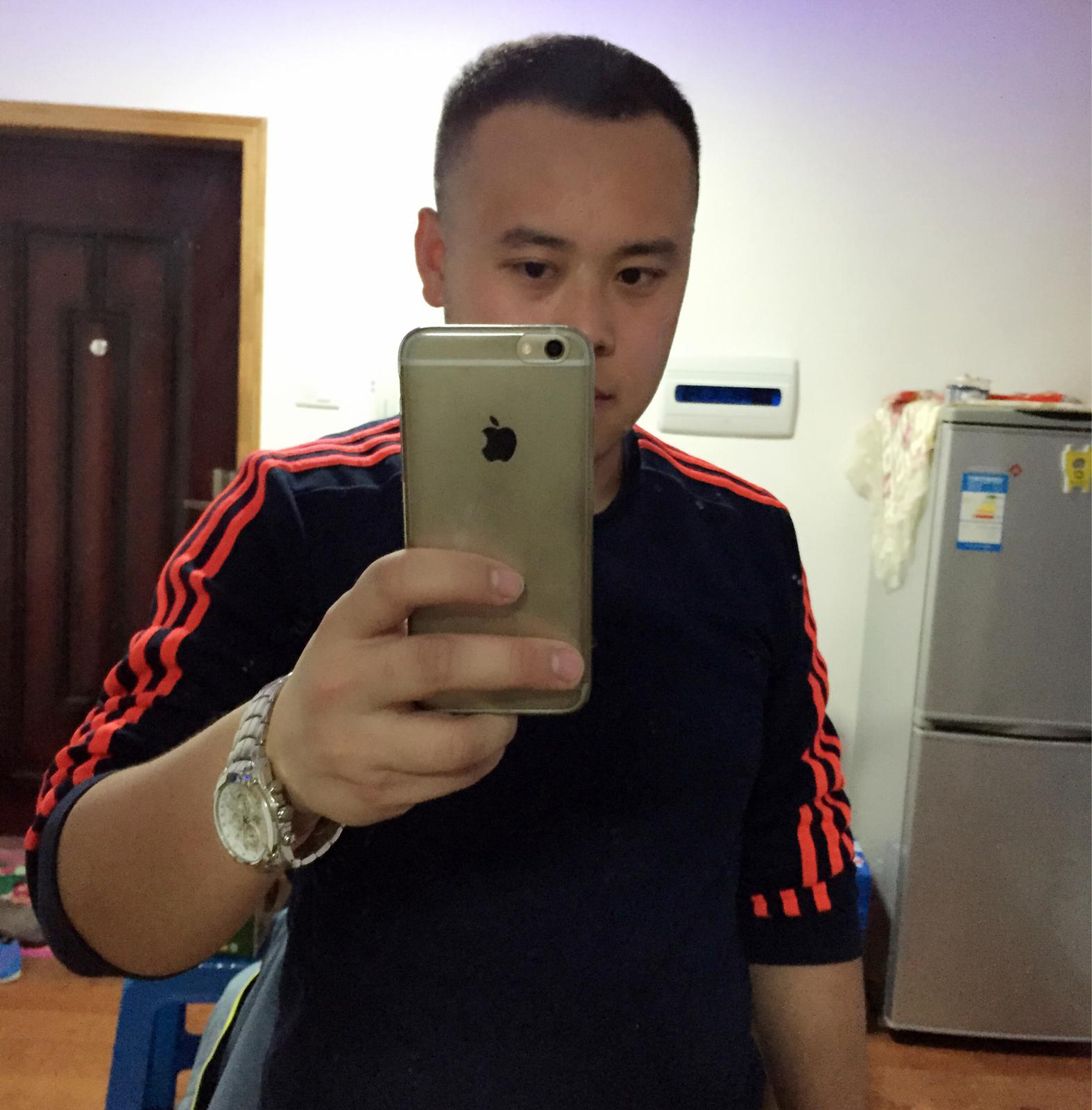  い 阿巖小伙 ﹏