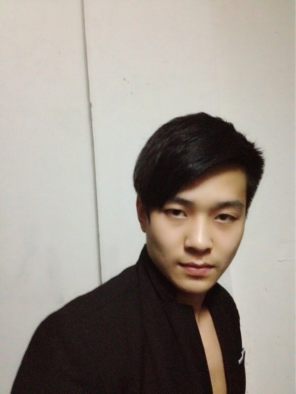 小樓一夜聽春雨！