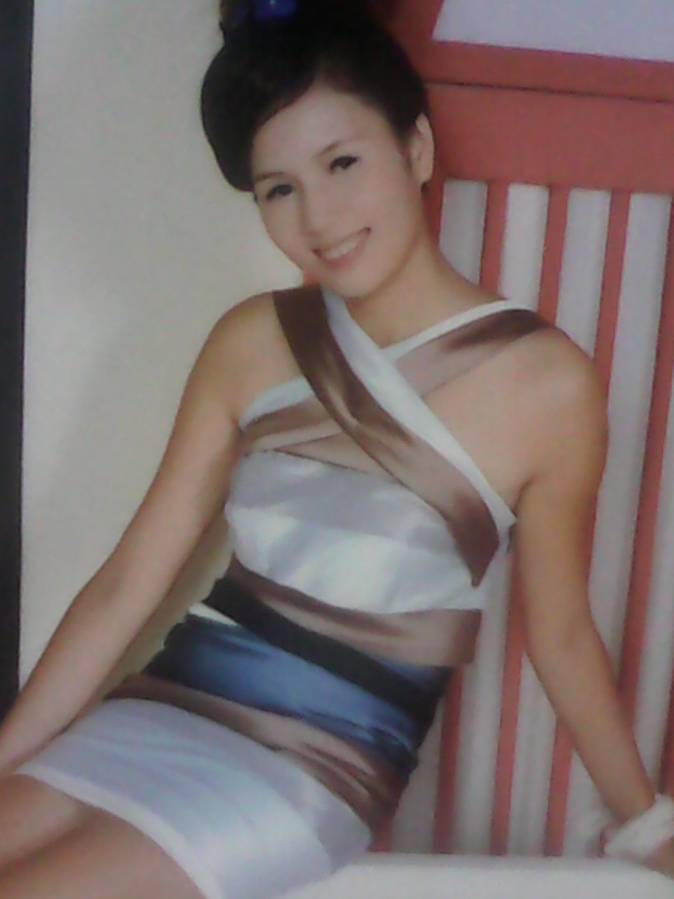 ざ轉(zhuǎn)裑、薇笑 