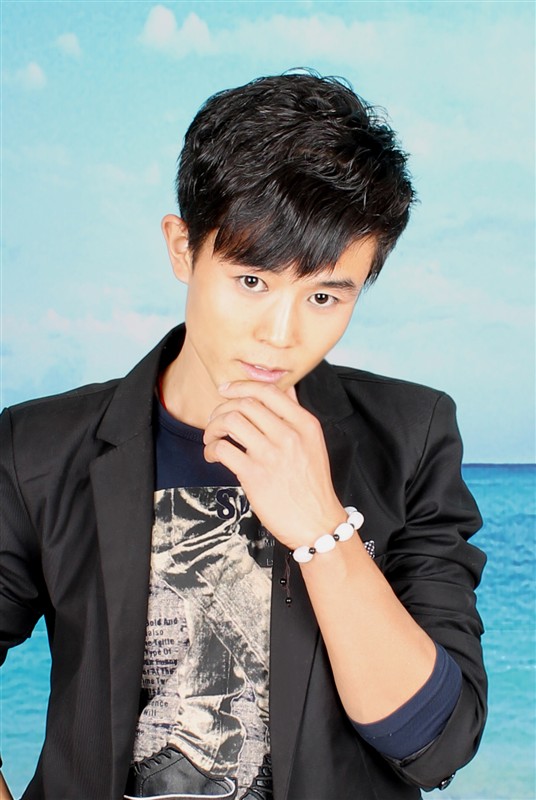 傻瓜让我牵你的手