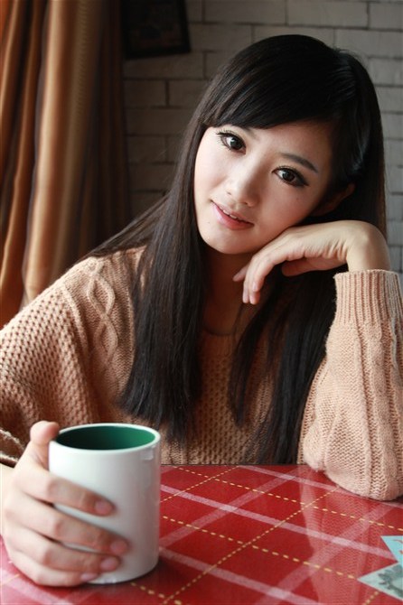 扎女孩的小辫??
