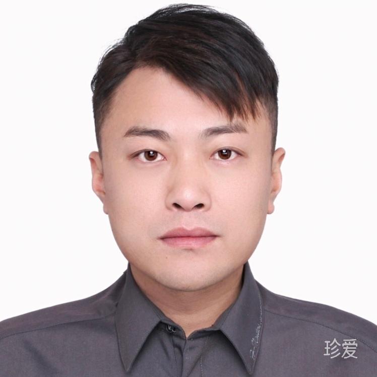 雨巷幽幽一伞尘