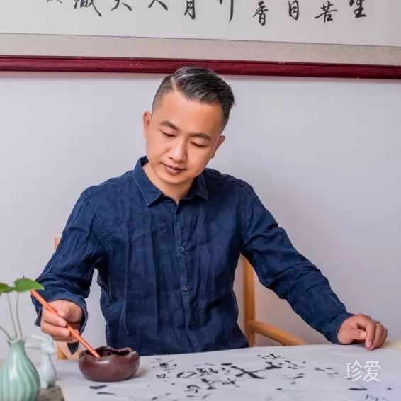 龙行天下