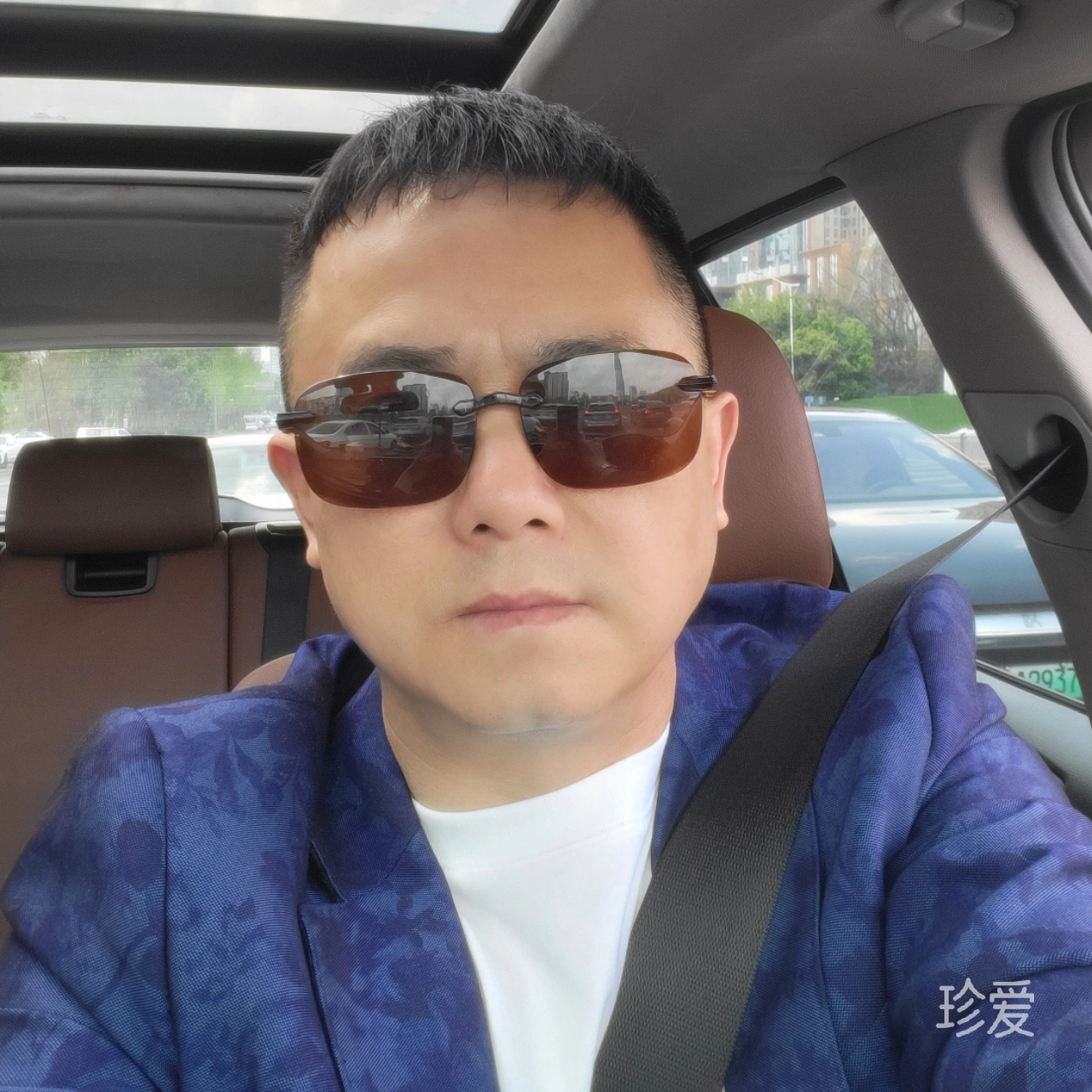 熊熊