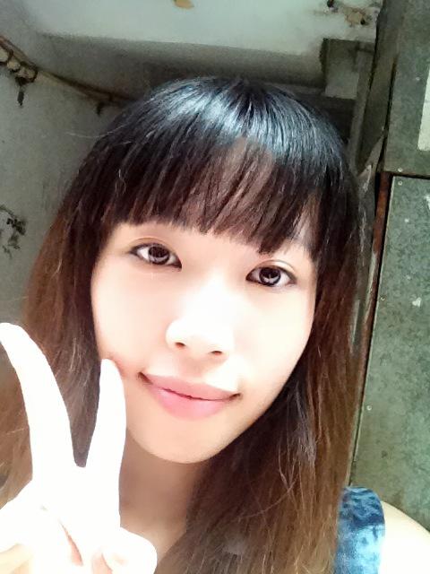 陽(yáng)光下的彩色泡沫