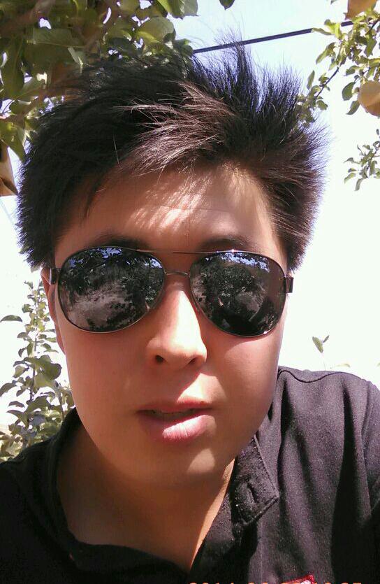 山脚下的守望者