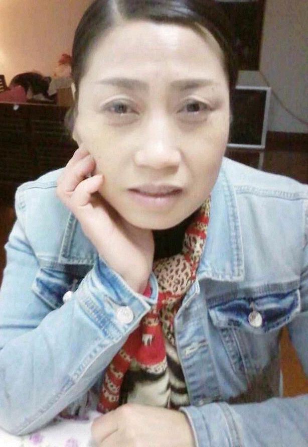 镜如艳