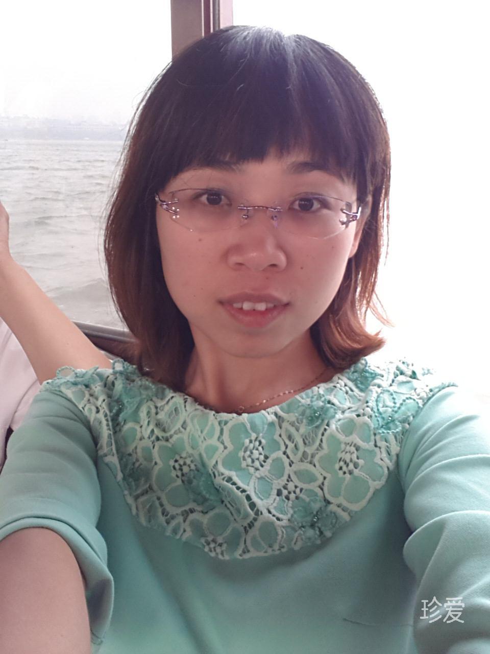 风吹花成雪