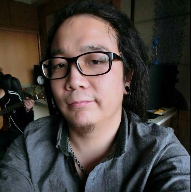 大草原上的小嬉皮