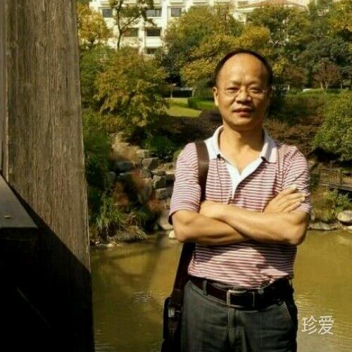 半城明月半城光