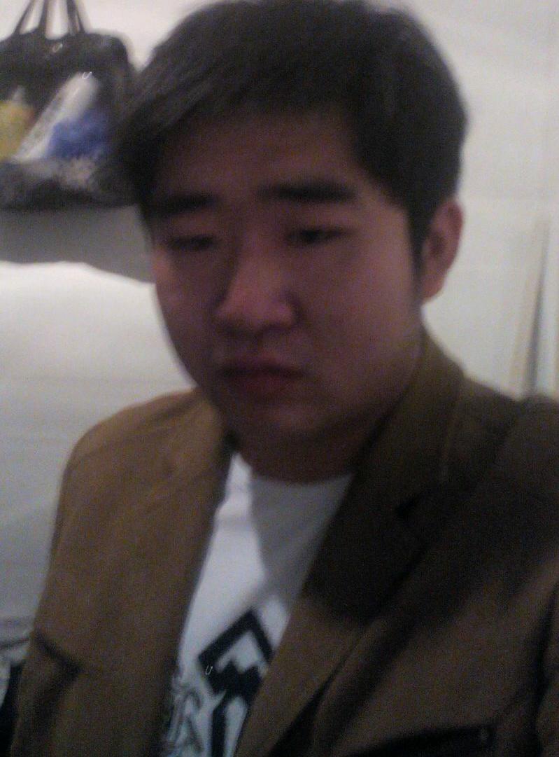 努力微笑