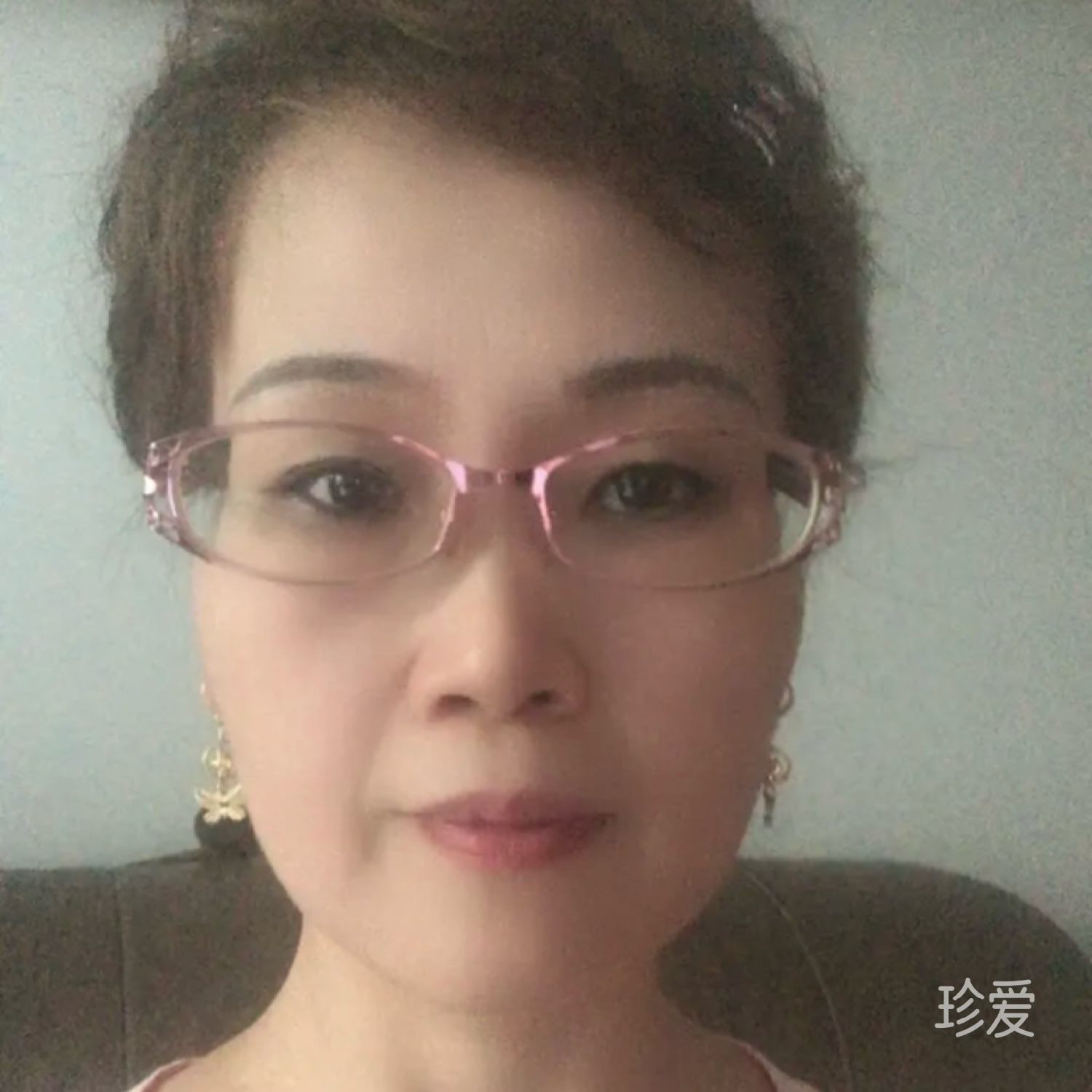 低调登场
