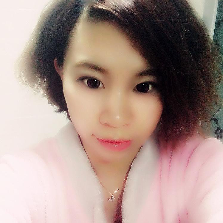 亲亲猪宝贝