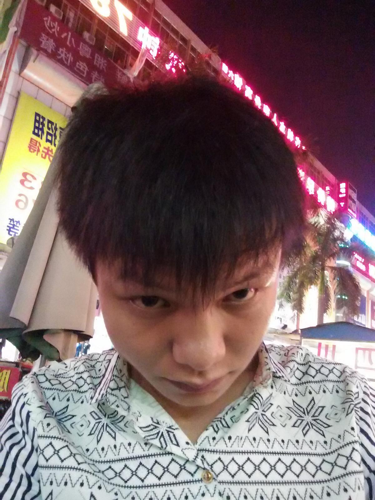 街角的忧伤