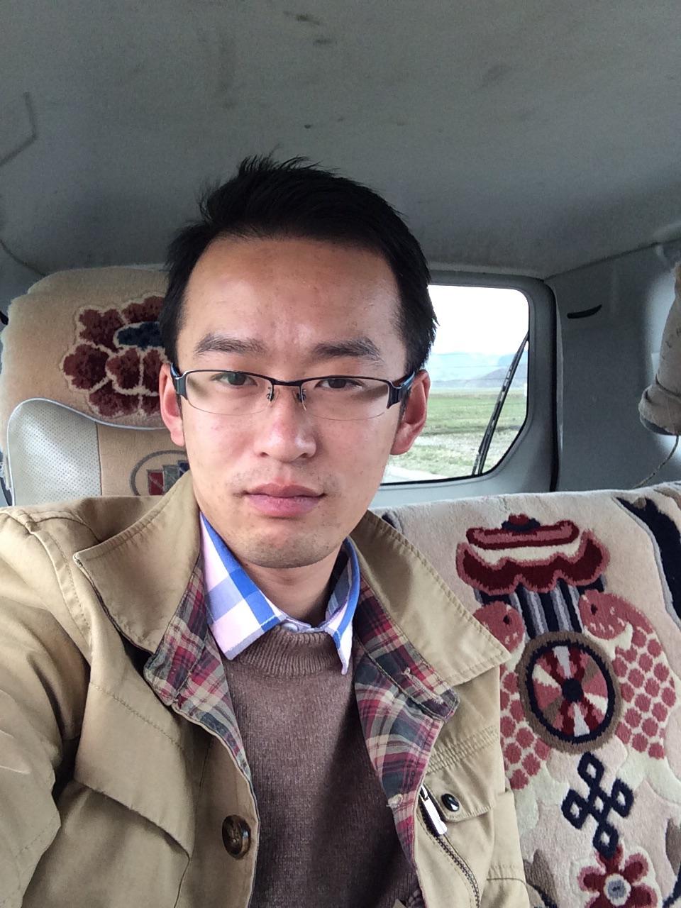 或?qū)Ｗ?、或癡迷