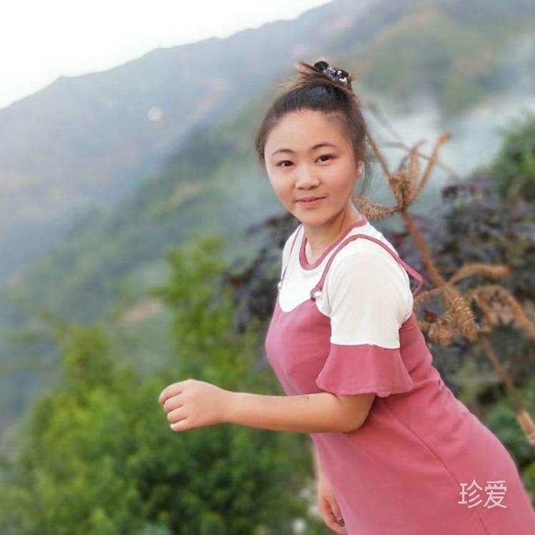 閃在我淚光背后