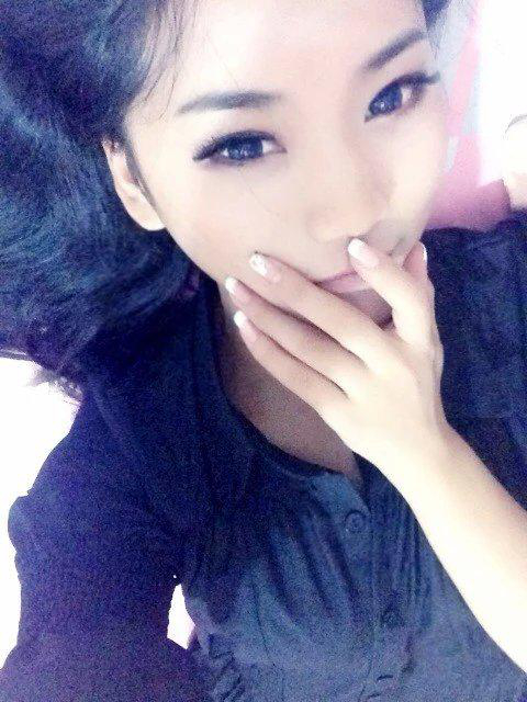 女人如花，花似梦