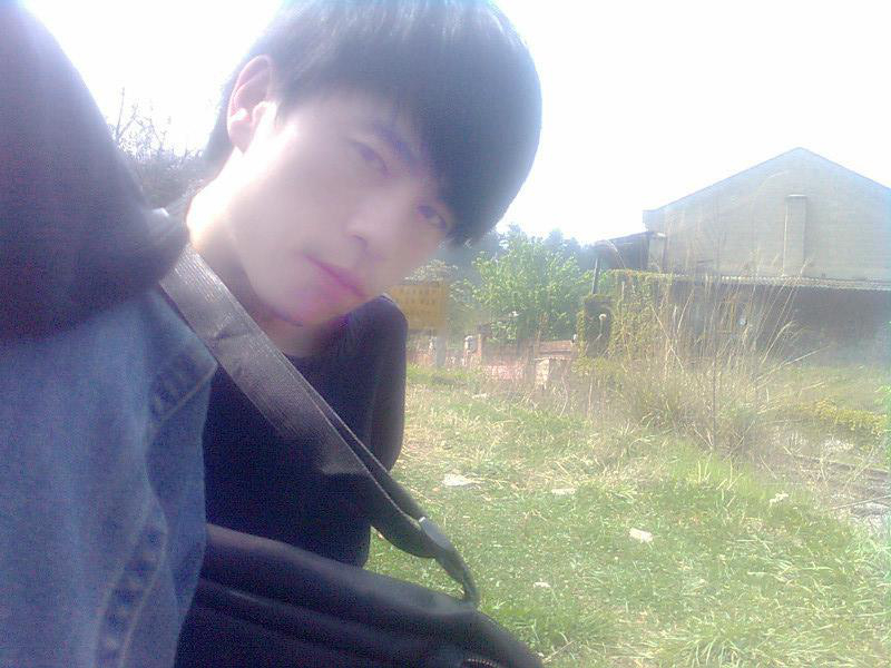 走過青春忘記愛