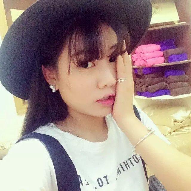 纯色的玫瑰