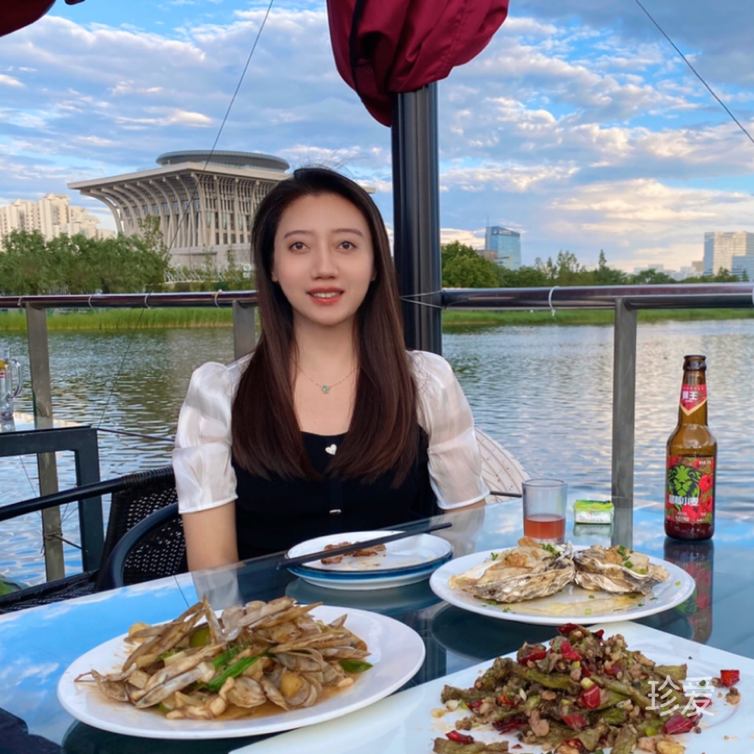 琪琪愛吃好吃的