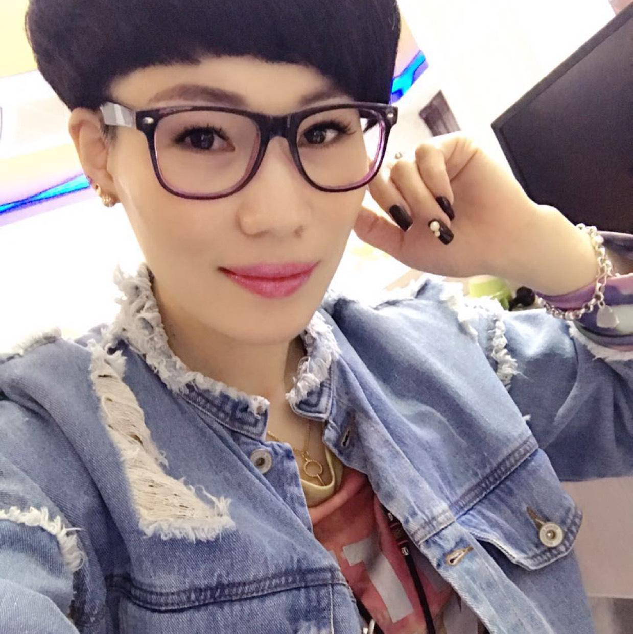 小婷吱