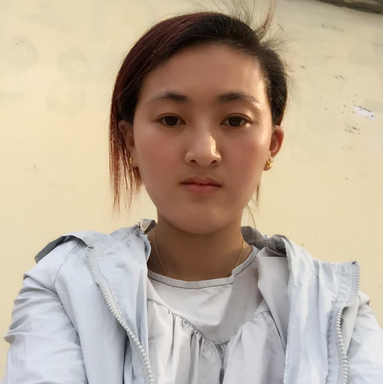 深藍(lán)色的酒