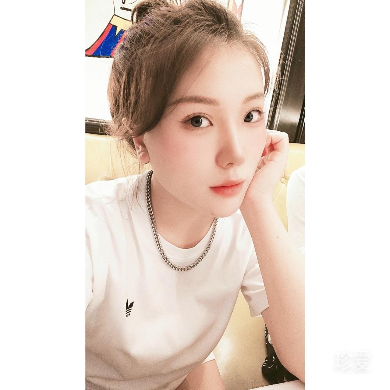 不喜熱鬧又怕孤獨