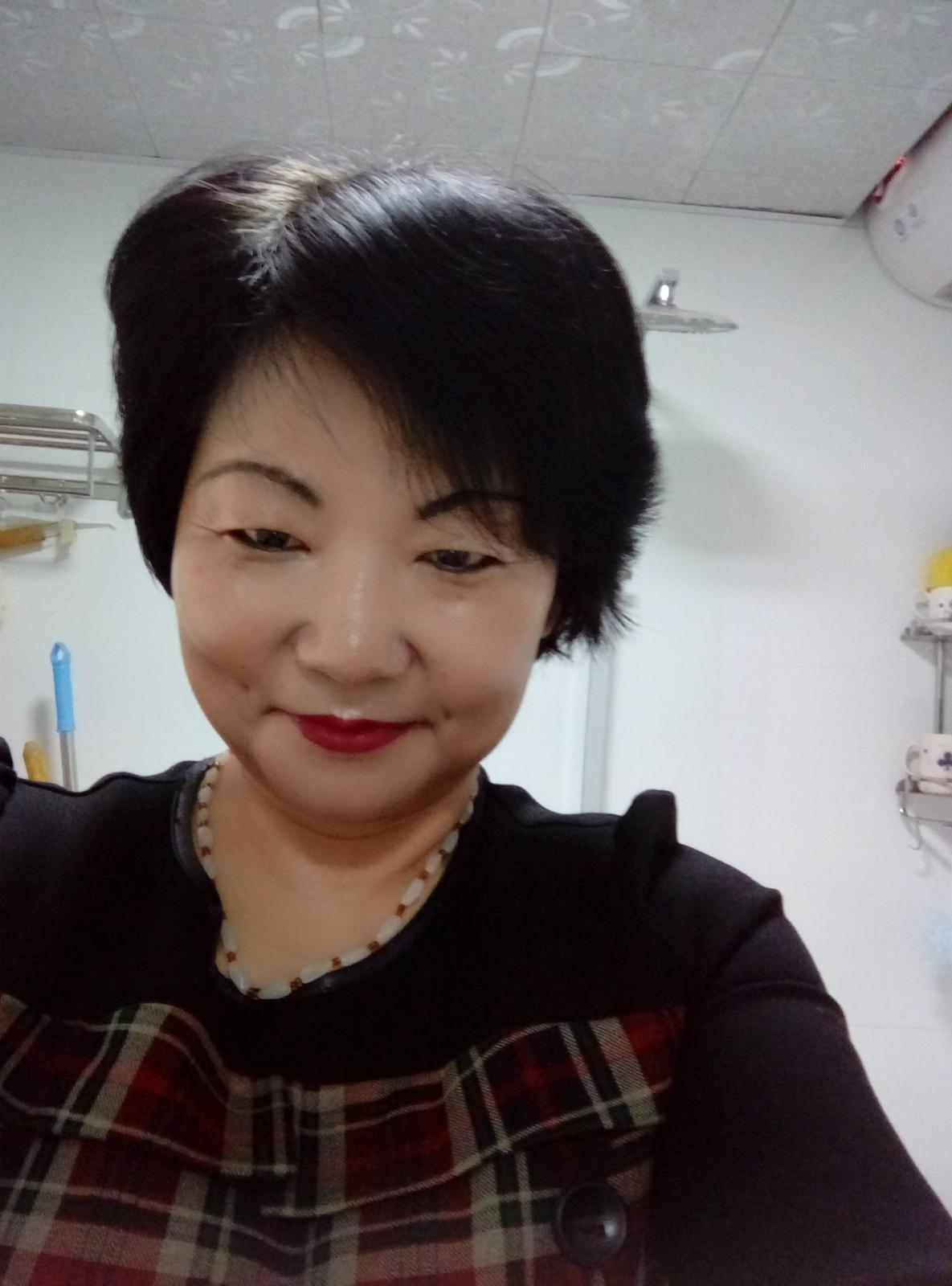 50岁离异女征婚照片(id:89544777)