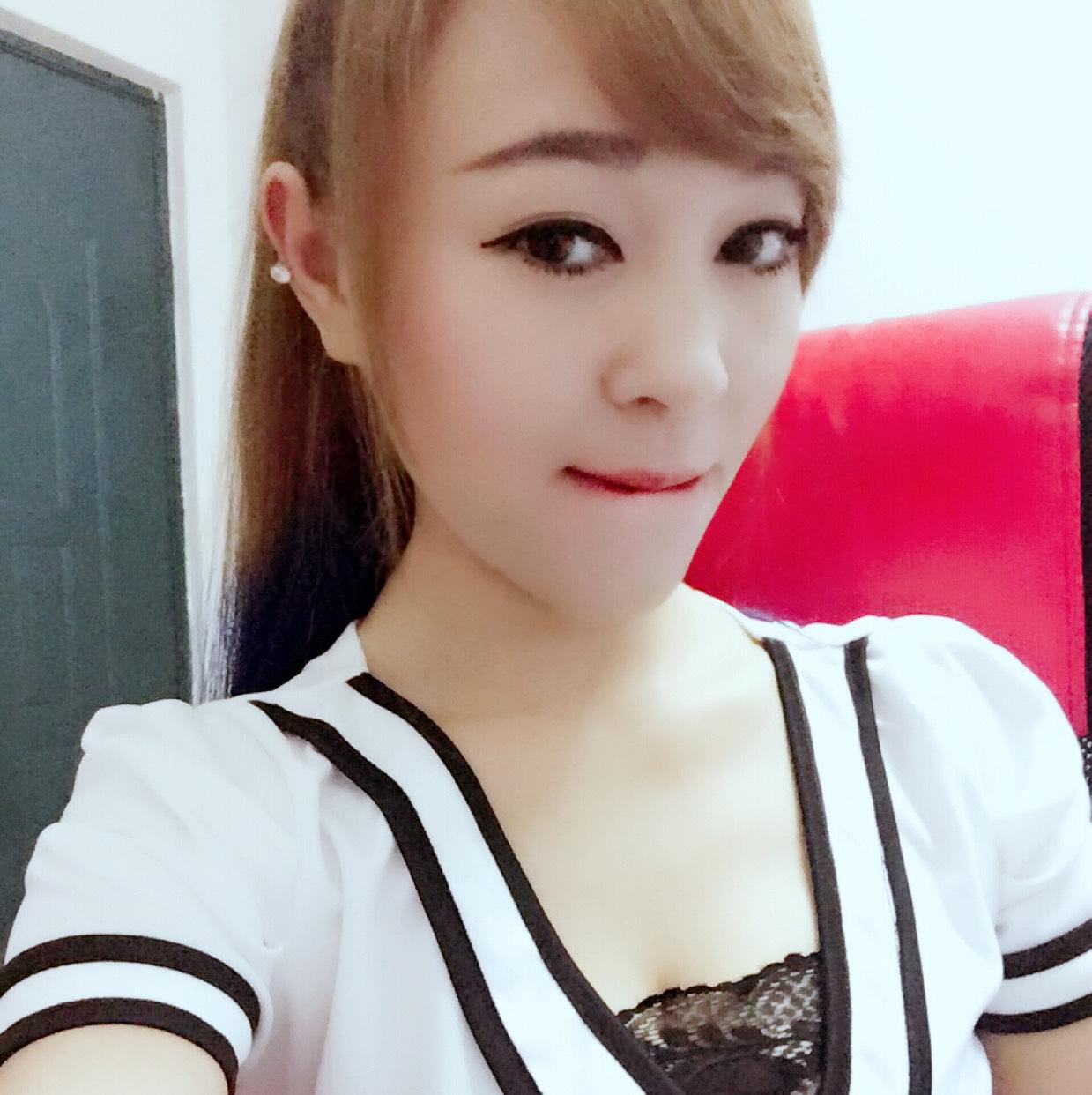 粟栗杨静