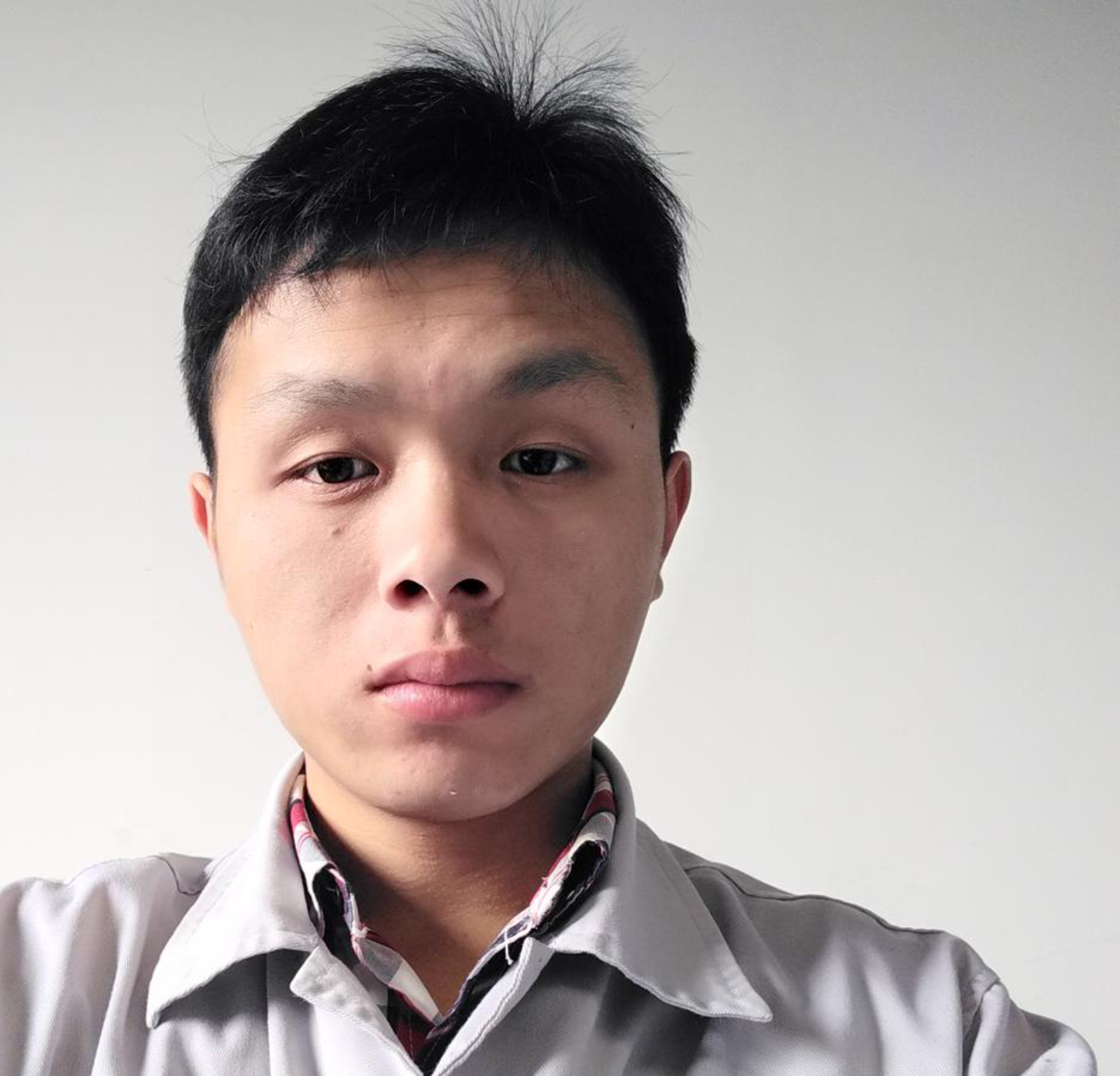 27岁未婚男征婚照片